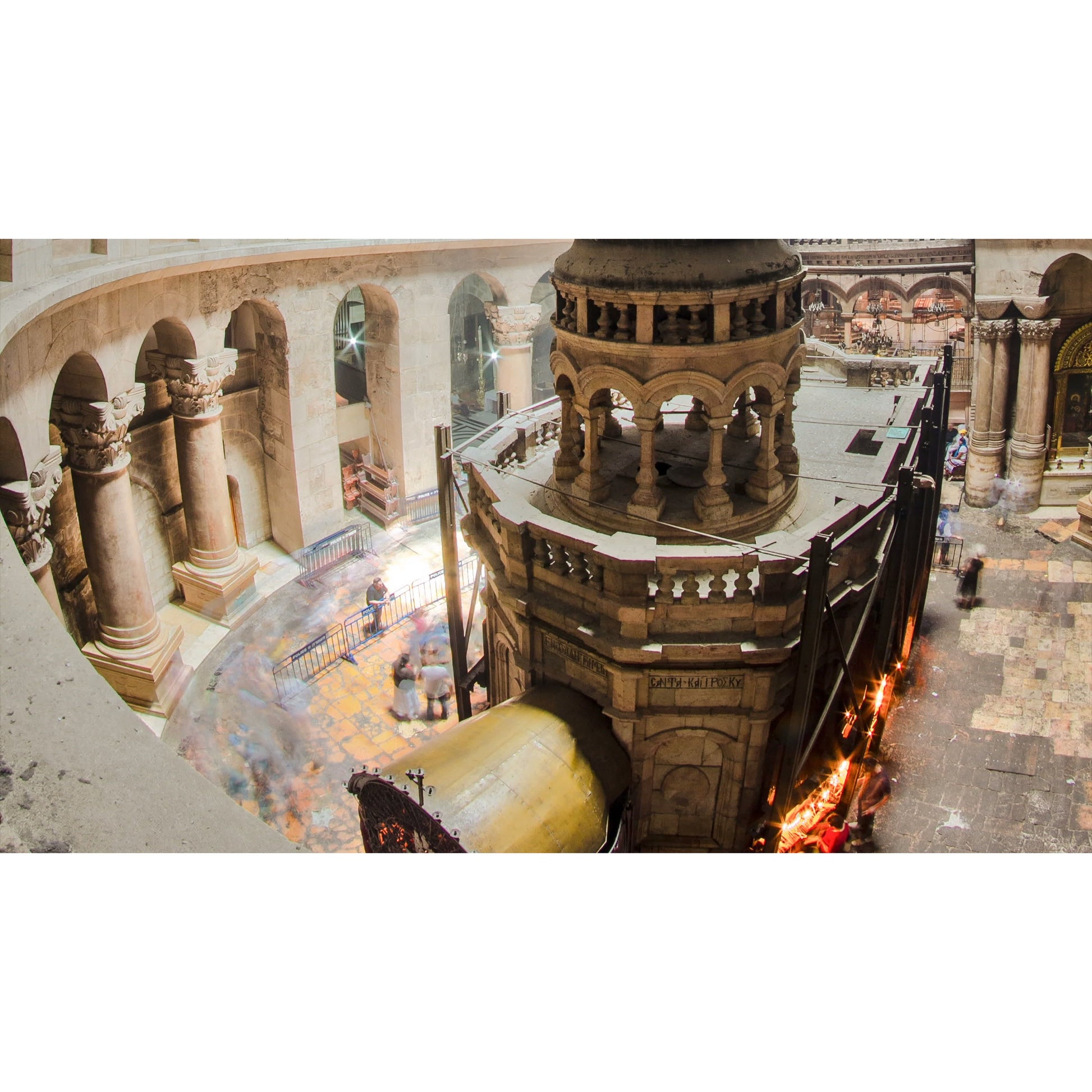 Lighting a candle at the Church of the Holy Sepulchre – Prayer Center Jerusale
